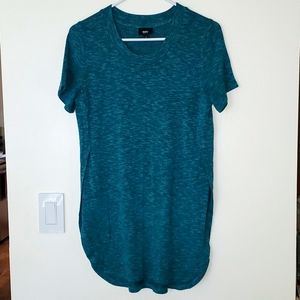 Teal short sleeve shirt